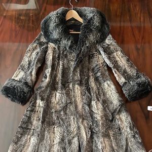 Faux Fur. Ivory/grey/black